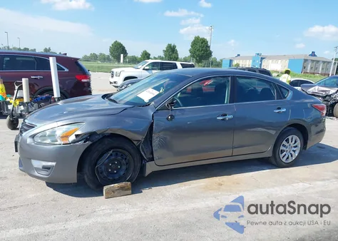 2015 Nissan Altima 2.5 S из США, поврежденный, VIN 1N4AL3AP4FC153440